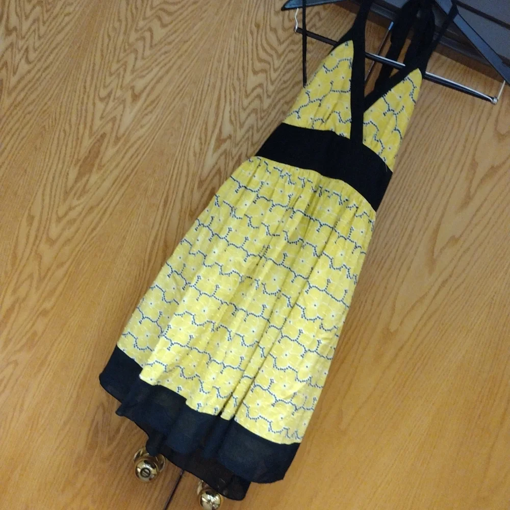Beautiful Teen/Ladies Yellow/ Black Flower Sundress sz 5 / 6 By Xoxo - Picture 1 of 11